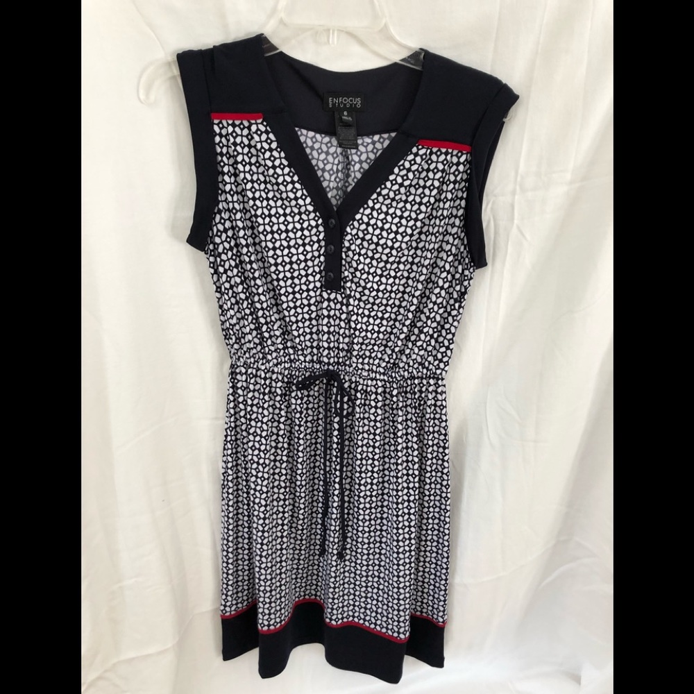 Sleeveless dress